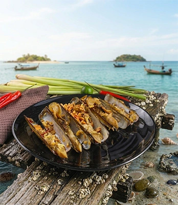 Fresh razor clams prepared for live seafood dining at Marina Seafood House Singapore